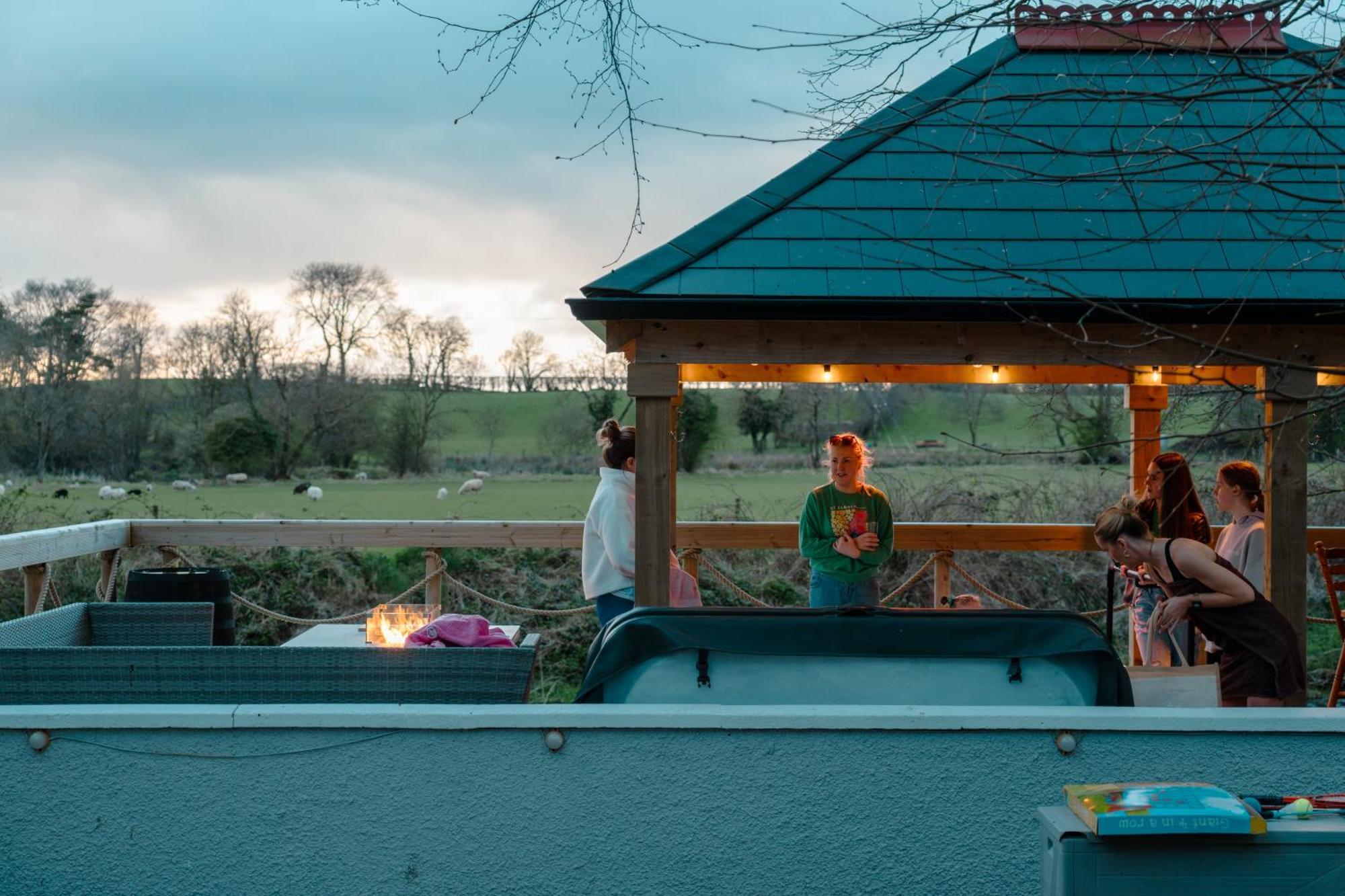Luxury Accommodation In County Antrim With Riverside Hot Tub Kells Esterno foto
