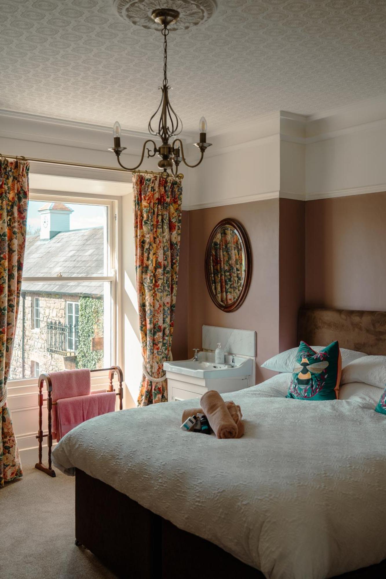 Luxury Accommodation In County Antrim With Riverside Hot Tub Kells Esterno foto
